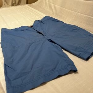 IZOD men’s shorts